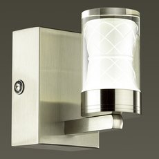 Светильник для ванной комнаты настенные без выключателя Lumion 5223/5WL