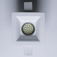 Точечный светильник с гипсовыми плафонами белого цвета SvDecor SV 7413