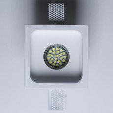 Точечный светильник с гипсовыми плафонами белого цвета SvDecor SV 7416