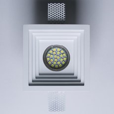 Точечный светильник с гипсовыми плафонами белого цвета SvDecor SV 7417