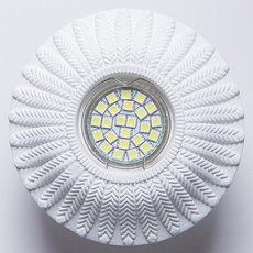 Точечный светильник с гипсовыми плафонами белого цвета SvDecor SV 7132