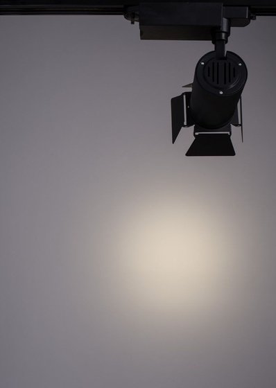 Trekovyy svetodiodnyy svetilnik arte lamp track lights a6720pl 1bk 1