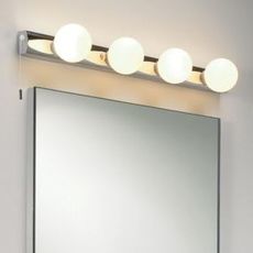 Светильник для ванной комнаты с арматурой хрома цвета, плафонами белого цвета Astro 0499