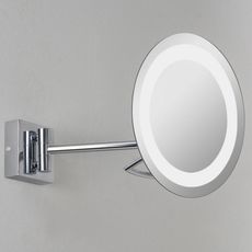 Светильник для ванной комнаты с арматурой хрома цвета, плафонами белого цвета Astro 0526