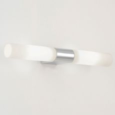 Светильник для ванной комнаты с арматурой хрома цвета, плафонами белого цвета Astro 0650