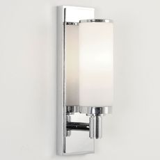 Светильник для ванной комнаты с арматурой хрома цвета, плафонами белого цвета Astro 0655