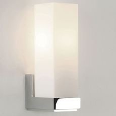 Светильник для ванной комнаты с арматурой хрома цвета, стеклянными плафонами Astro 0775