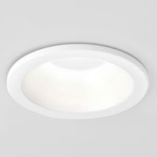 Точечный светильник с арматурой белого цвета Astro 5745