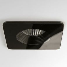 Точечный светильник с арматурой чёрного цвета Astro 5755