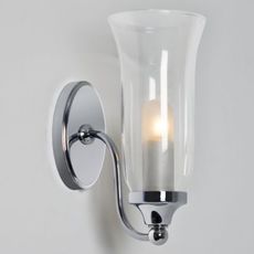Светильник для ванной комнаты с арматурой хрома цвета, плафонами белого цвета Astro 7137
