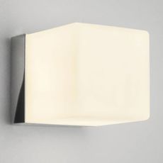 Светильник для ванной комнаты с арматурой хрома цвета, плафонами белого цвета Astro 8319
