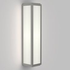 Светильник для ванной комнаты с плафонами белого цвета Astro 8403