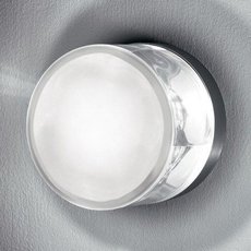 Настенно-потолочный светильник с стеклянными плафонами белого цвета FABBIAN D52 G07 00