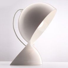 Настольная лампа с арматурой белого цвета, пластиковыми плафонами Artemide 1466000A (Vico Magistretti)