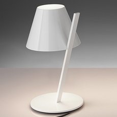Настольная лампа с арматурой белого цвета, плафонами белого цвета Artemide 1751020A (Andrea Quaglio, Manuela Simonelli)
