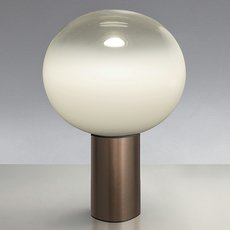 Настольная лампа с арматурой бронзы цвета, плафонами белого цвета Artemide 1805160A