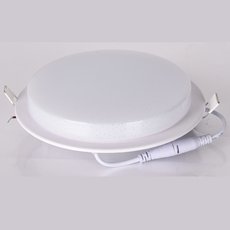Точечный светильник с арматурой белого цвета, пластиковыми плафонами Elvan 2098-18W-4000K