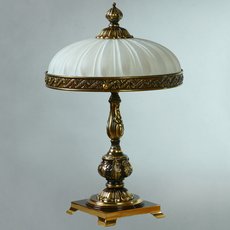 Настольная лампа с арматурой бронзы цвета, плафонами белого цвета AMBIENTE by BRIZZI 02228T/3 PB