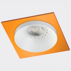 Точечный светильник с арматурой золотого цвета ITALLINE SOLO SP01 WHITE/GOLD
