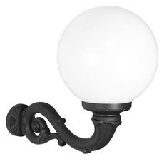 Светильник для уличного освещения с плафонами белого цвета Fumagalli G40.171.000.AYE27