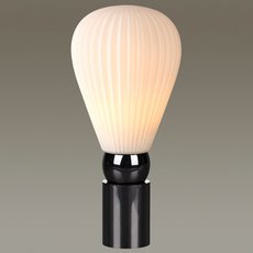 Настольная лампа с плафонами белого цвета Odeon Light 5418/1T