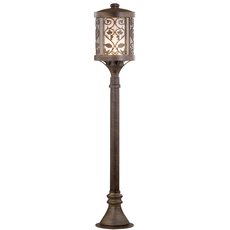 Светильник для уличного освещения с стеклянными плафонами белого цвета Odeon Light 2286/1A