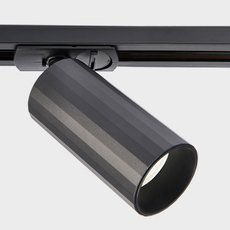 Шинная система с арматурой чёрного цвета, металлическими плафонами ITALLINE IT08-8010 black