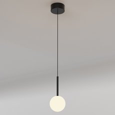 Светильник с арматурой чёрного цвета, плафонами белого цвета Mantra 7634