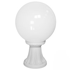 Светильник для уличного освещения с плафонами белого цвета Fumagalli G25.111.000.WYE27
