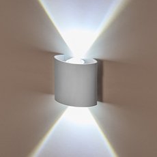 Светильник для уличного освещения с металлическими плафонами белого цвета IMEX IL.0014.0001-2 WH