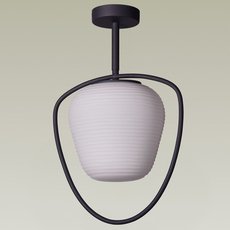 Светильник с плафонами белого цвета Moderli V2881-1C