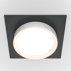 Точечный светильник с арматурой чёрного цвета Maytoni DL086-GX53-SQ-BW