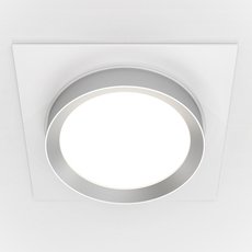 Точечный светильник с арматурой белого цвета, металлическими плафонами Maytoni DL086-GX53-SQ-WS