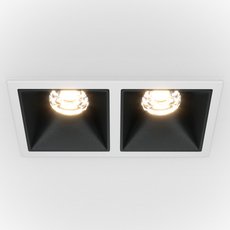Точечный светильник с металлическими плафонами чёрного цвета Maytoni DL043-02-10W3K-SQ-WB
