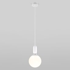 Светильник с арматурой белого цвета Eurosvet 50197/1 белый