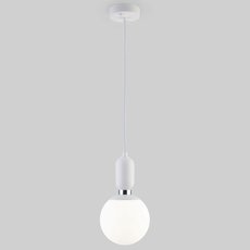 Светильник с плафонами белого цвета Eurosvet 50151/1 белый
