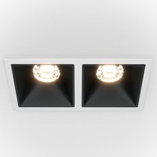 Точечный светильник с арматурой белого цвета Maytoni DL043-02-10W4K-D-SQ-WB