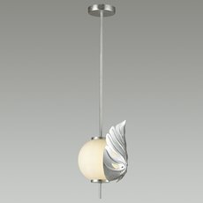 Светильник с арматурой серебряного цвета, плафонами белого цвета Odeon Light 4865/1