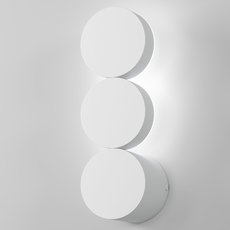 Бра с арматурой белого цвета, плафонами белого цвета Elektrostandard Brioni белый (40130/LED)