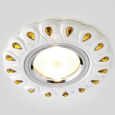 Точечный светильник с арматурой белого цвета, металлическими плафонами Ambrella Light D5540 W/YL