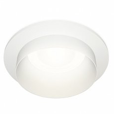 Точечный светильник с плафонами белого цвета Ambrella Light XC6512020