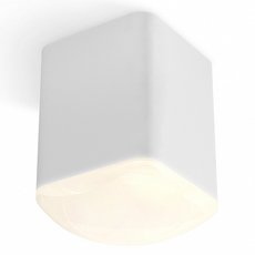 Точечный светильник с плафонами белого цвета Ambrella Light XS7812022