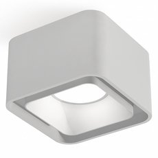 Точечный светильник с плафонами белого цвета Ambrella Light XS7832001