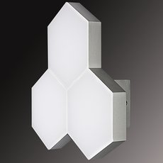 Настенно-потолочный светильник с стеклянными плафонами белого цвета Lightstar 750634