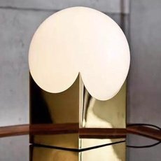 Настольная лампа с арматурой золотого цвета, плафонами белого цвета iLamp 10213T/1-D200 MGL-WH