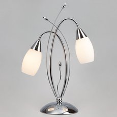Настольная лампа с стеклянными плафонами белого цвета Eurosvet 22080/2T хром