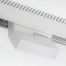 Шинная система с арматурой белого цвета, металлическими плафонами DesignLed SY-601254-10-WH-NW