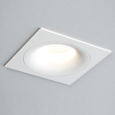 Точечный светильник с арматурой белого цвета Quest Light SINGLE LD white + Frame 01 white